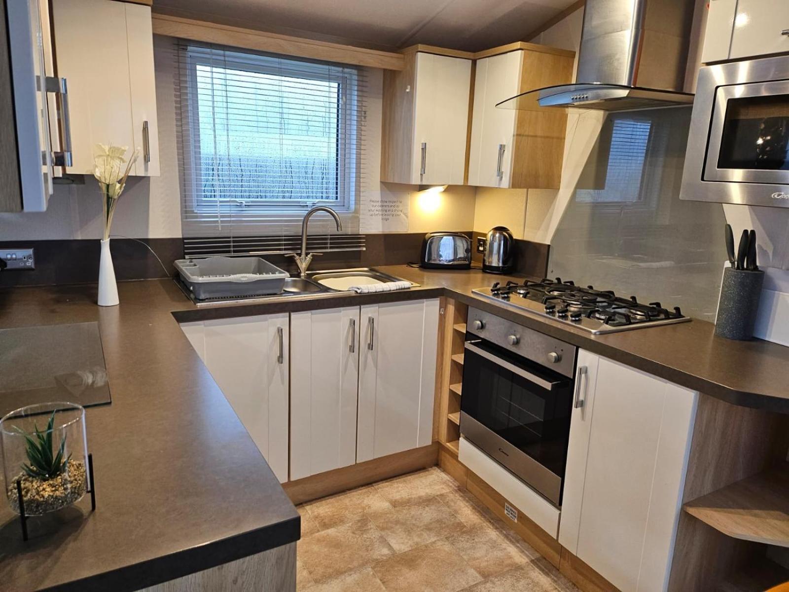 Vakantiehuis Applegrove Country Park, Scarborough With Private Hot Tubs Burniston