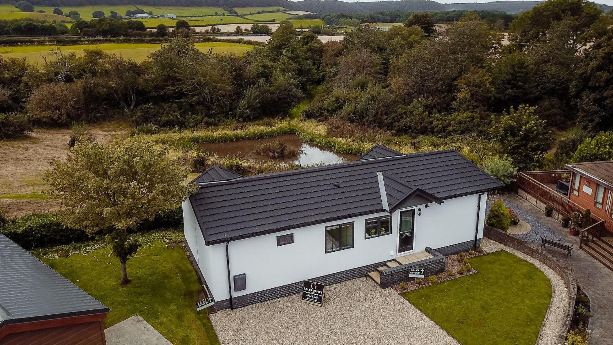 Applegrove Country Park, Scarborough With Private Hot Tubs *