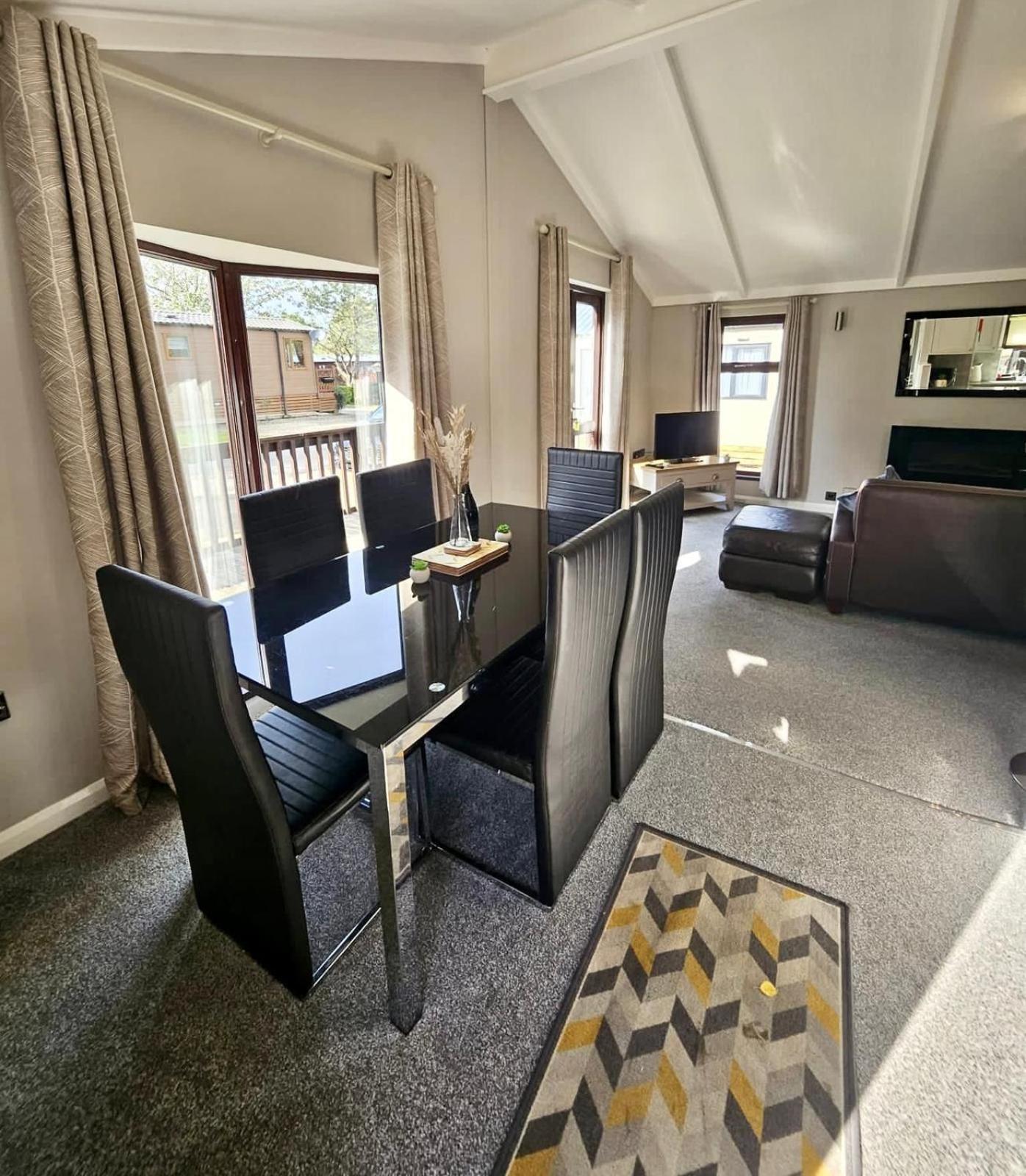 Ferienhaus Applegrove Country Park, Scarborough With Private Hot Tubs