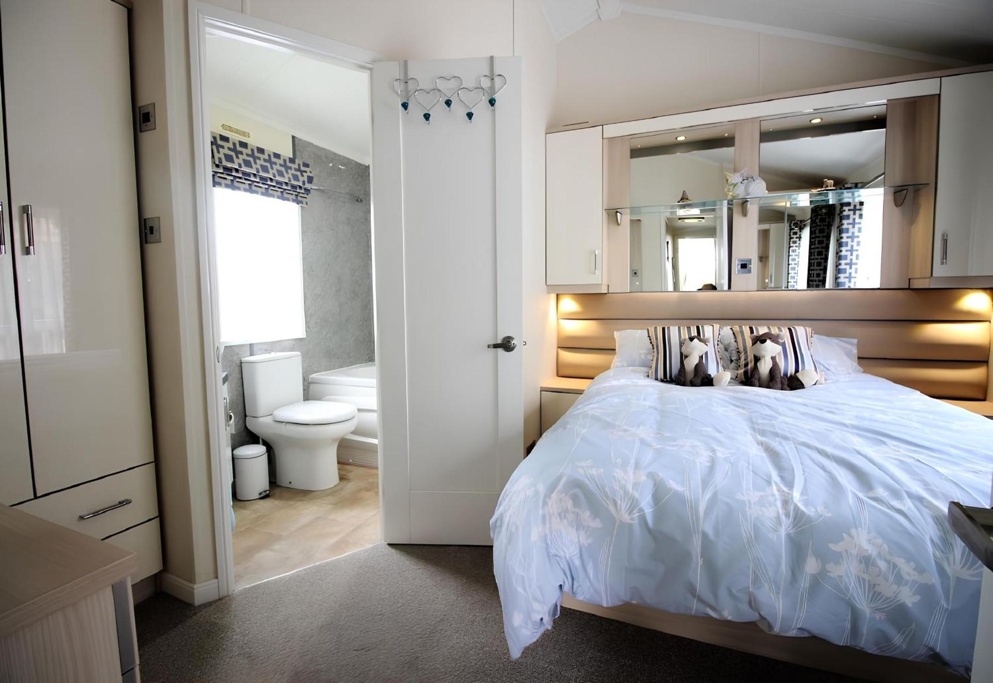 Ferienhaus Applegrove Country Park, Scarborough With Private Hot Tubs