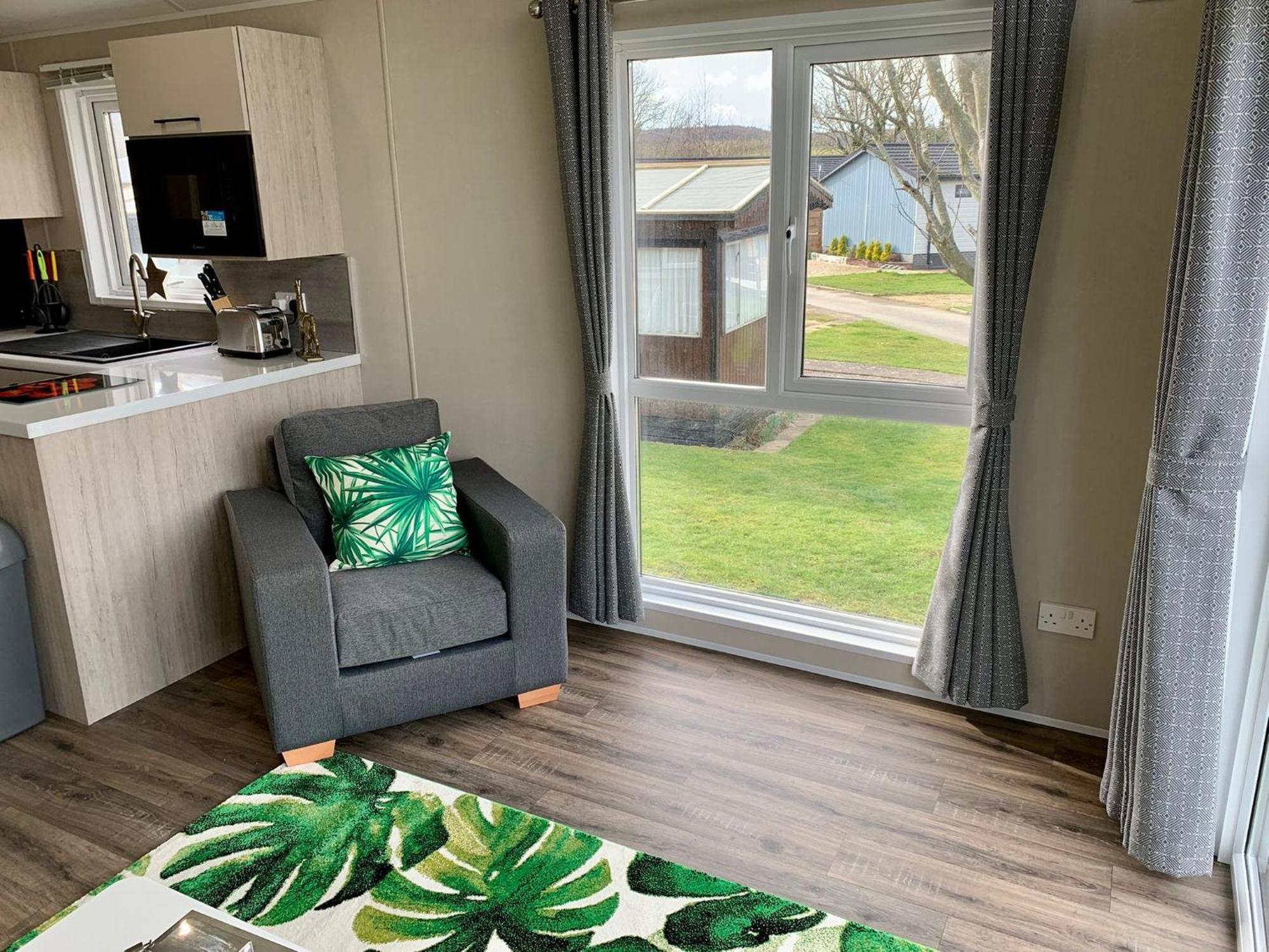 Applegrove Country Park, Scarborough With Private Hot Tubs *