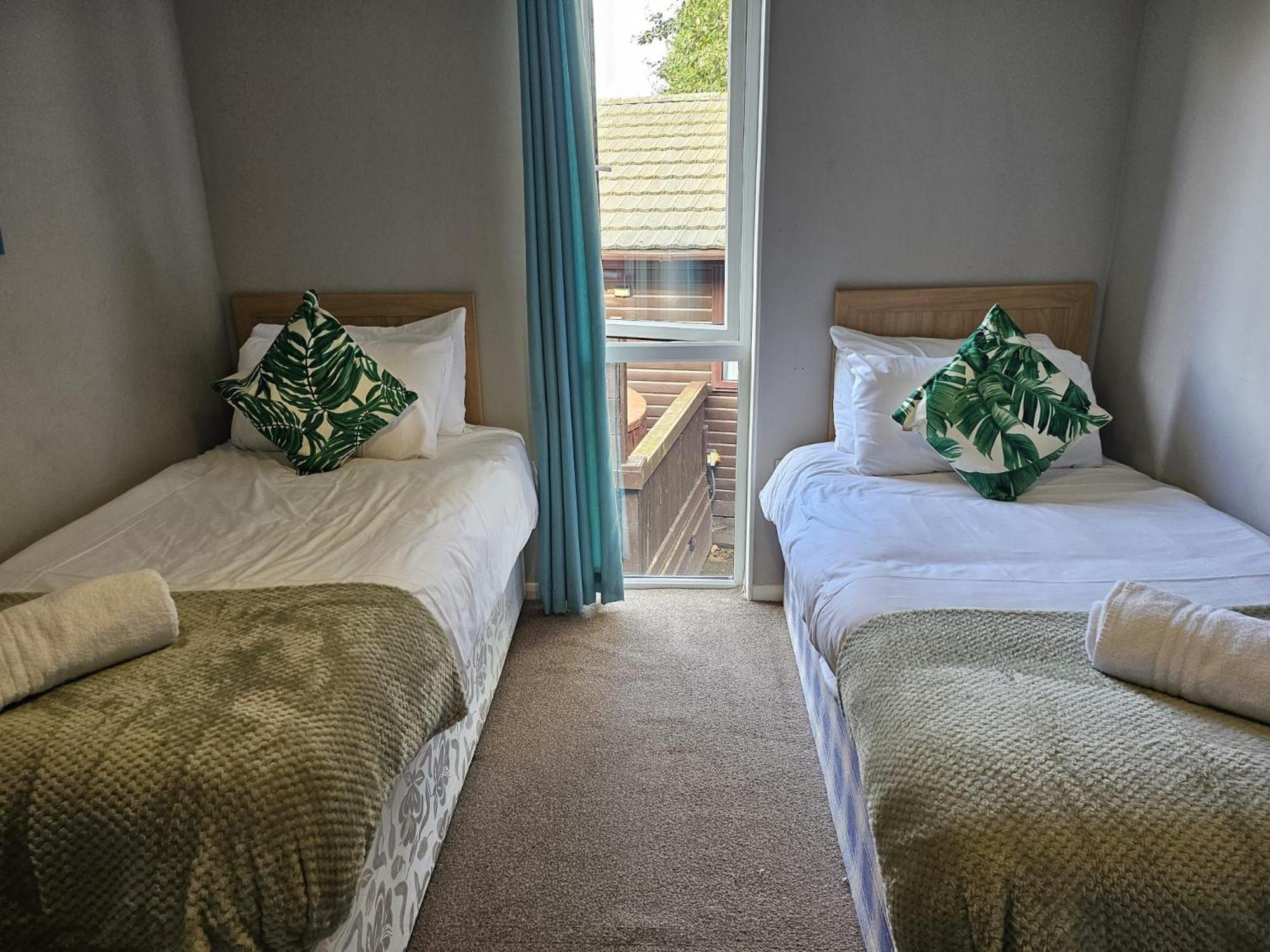 Ferienhaus Applegrove Country Park, Scarborough With Private Hot Tubs Burniston